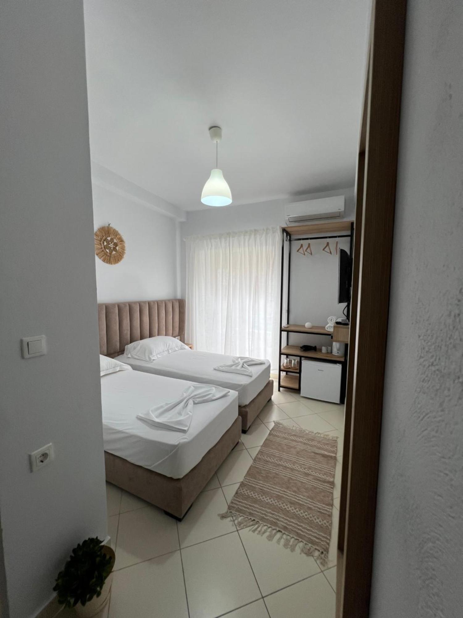 Helios Rooms Саранде Екстериор снимка